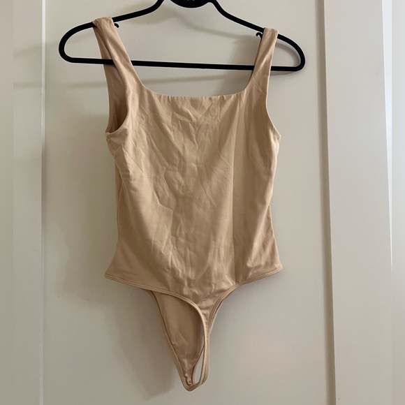 Aritzia Babaton Contour Tank Bodysuit - Picture 5 of 5